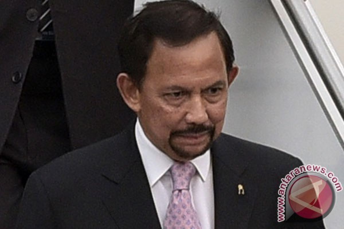 Sultan Brunei Hassanal Bolkiah jenguk Wiranto di RSPAD Gatot Soebroto