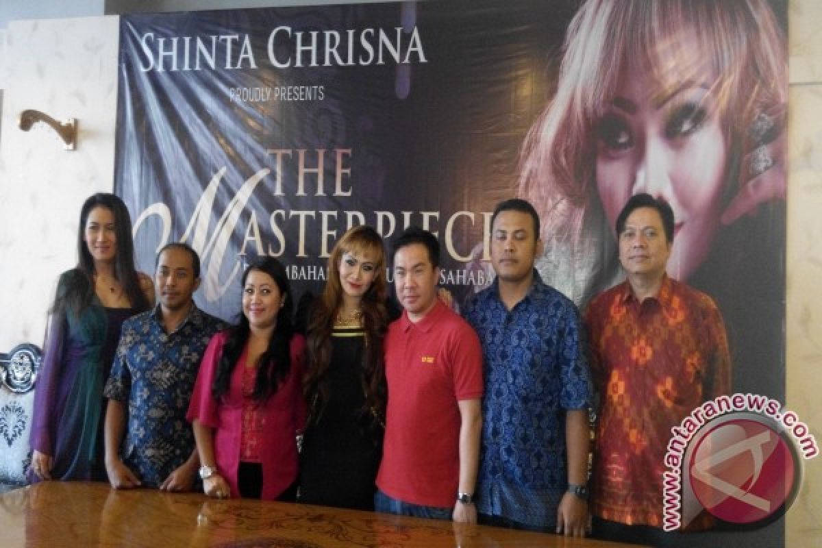 Perancang Shinta Chrisna Peragakan 110 Busana Kebaya