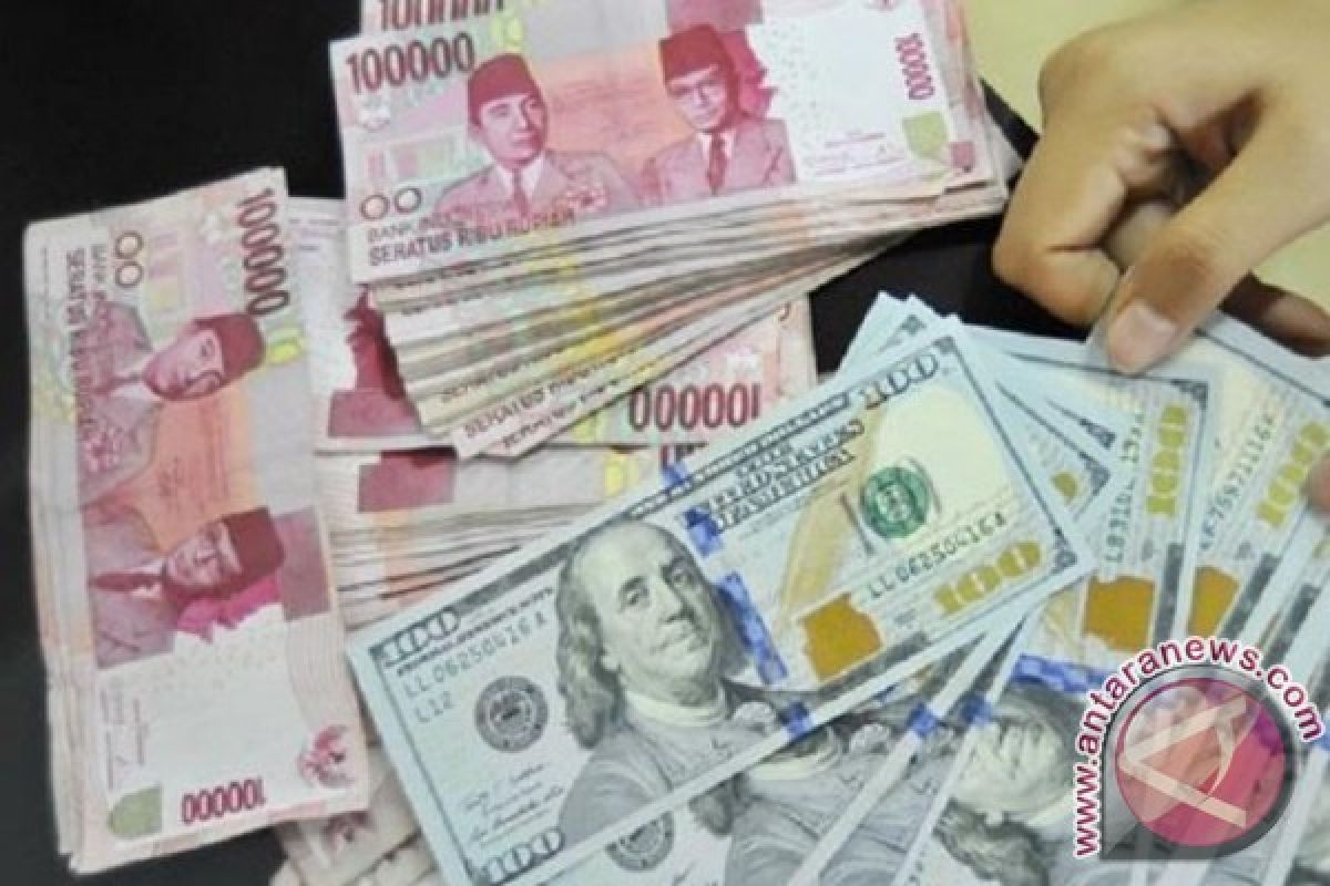 Rupiah Rabu sore menguat 67 poin