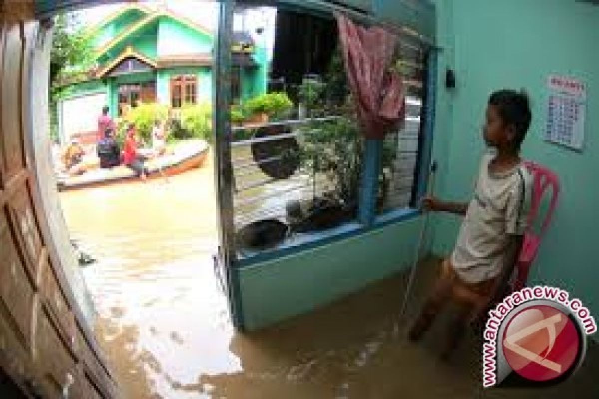 Rumah pribadi Jokowi di Solo terendam banjir