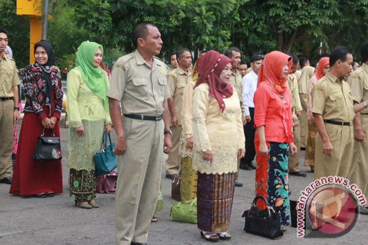 PNS HST Peringati Kartini