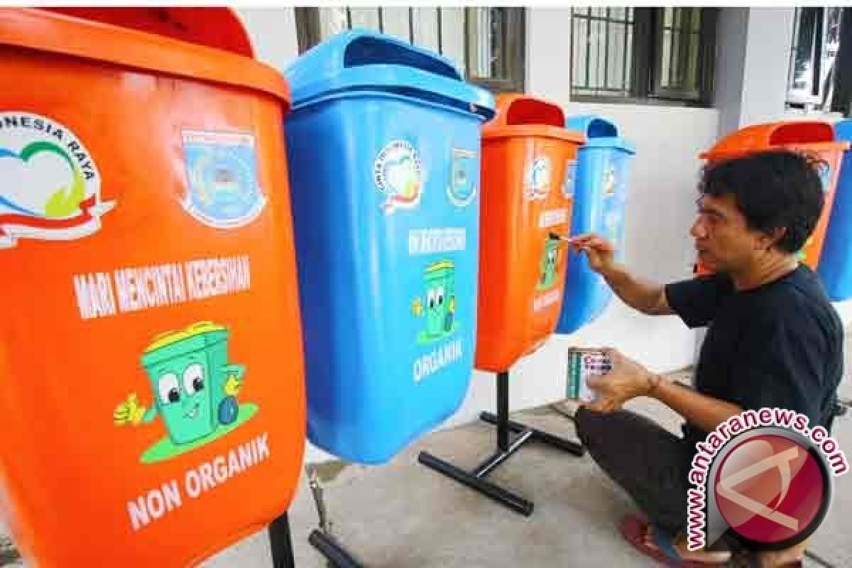 BLH Pasang 90 Unit Tempat Sampah