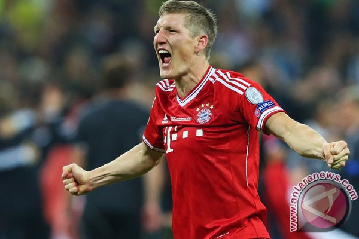 Schweinsteiger cetak gol saat Bayern semakin dekati gelar