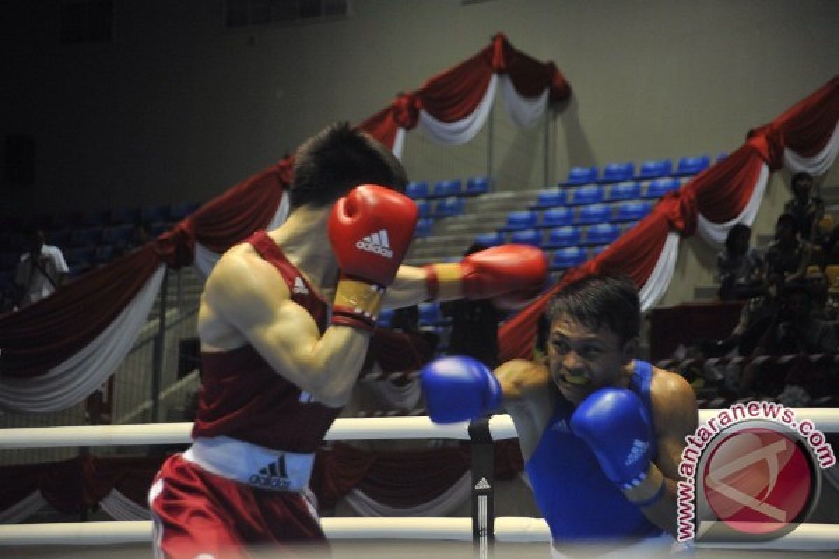 Dua petinju Jambi tembus semifinal Kapolri Cup