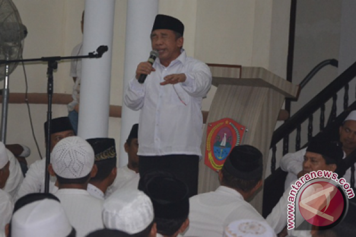 Komedian Qomar Pimpin Dzikir Akbar Gorontalo Utara 