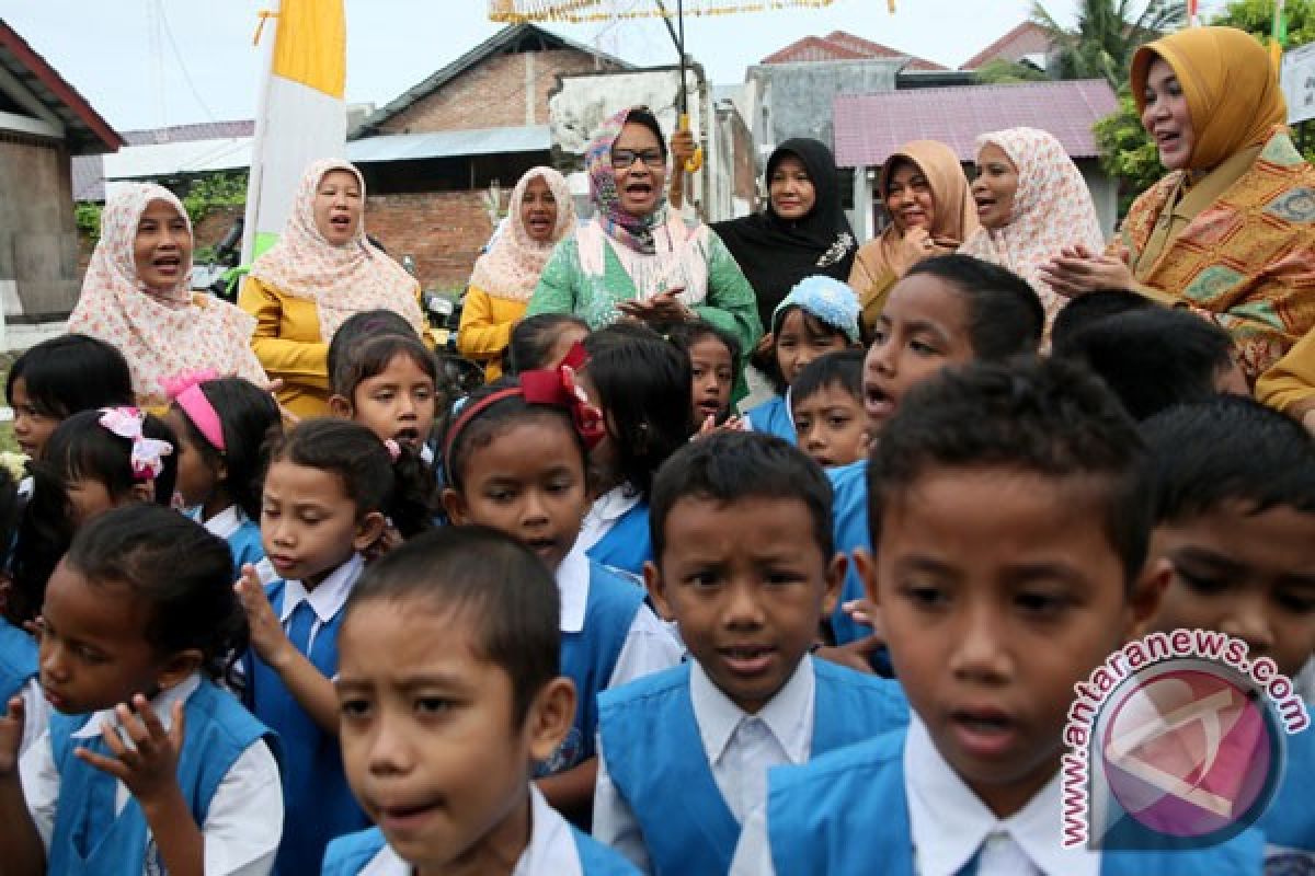 Disiplin keras bukan berarti mengkerasi anak