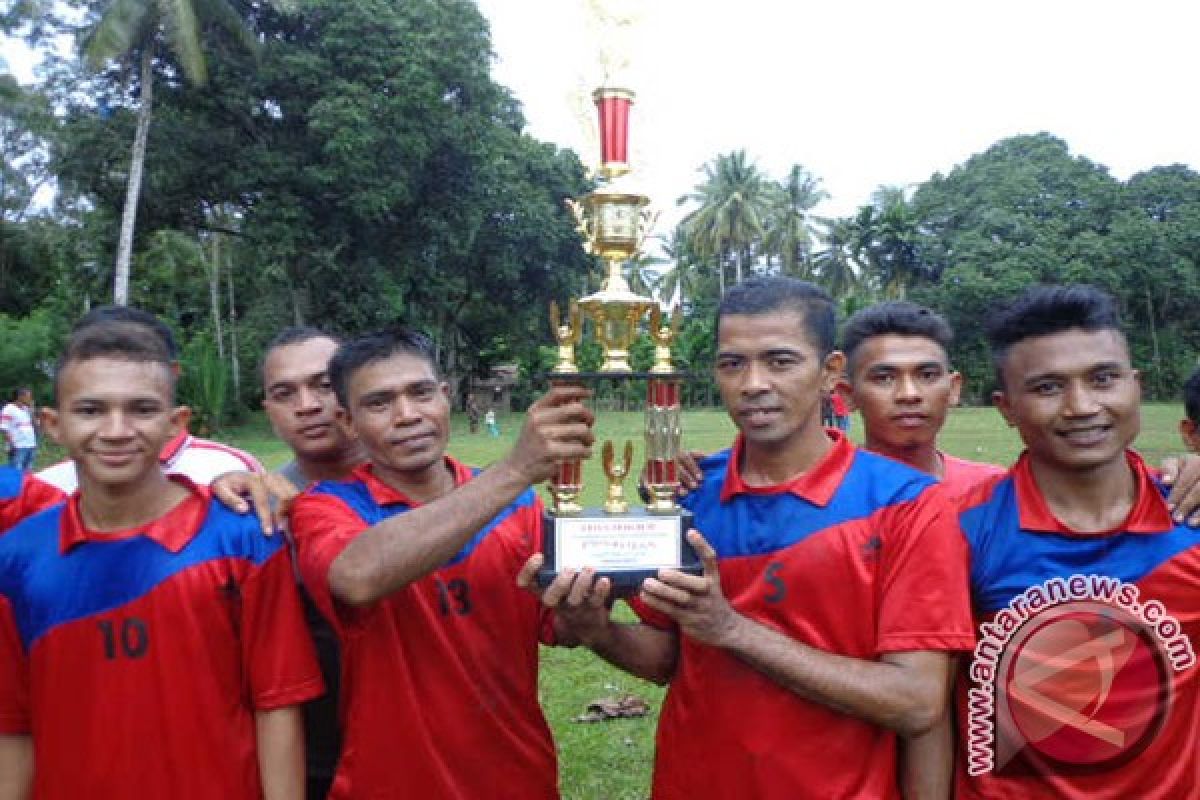 Turnamen Sepakbola Antar Dusun di Ie Lhob Ditutup