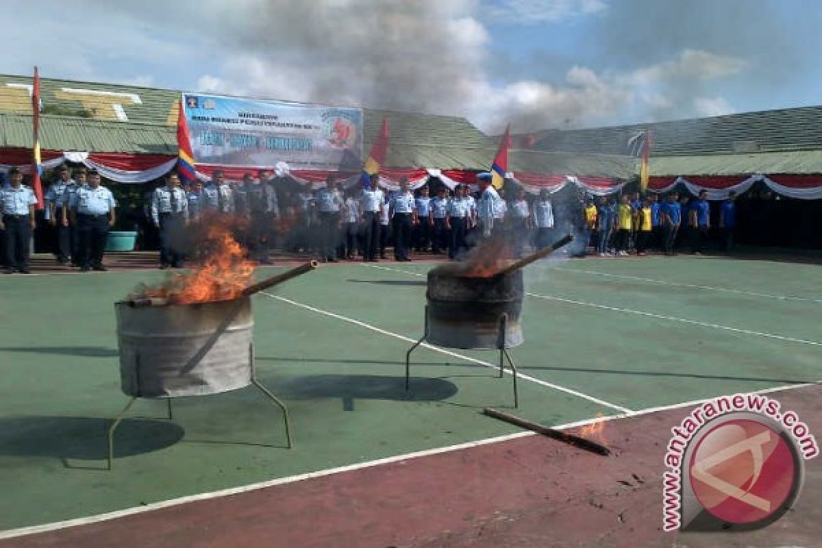 Barang Temuan Milik Tahanan Rutan Pontianak Dimusnahkan