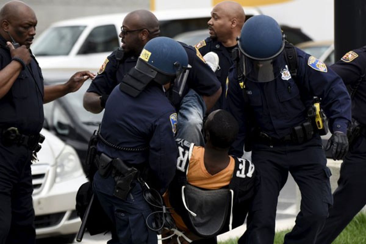 Kepolisian Baltimore kerap langgar hak warga