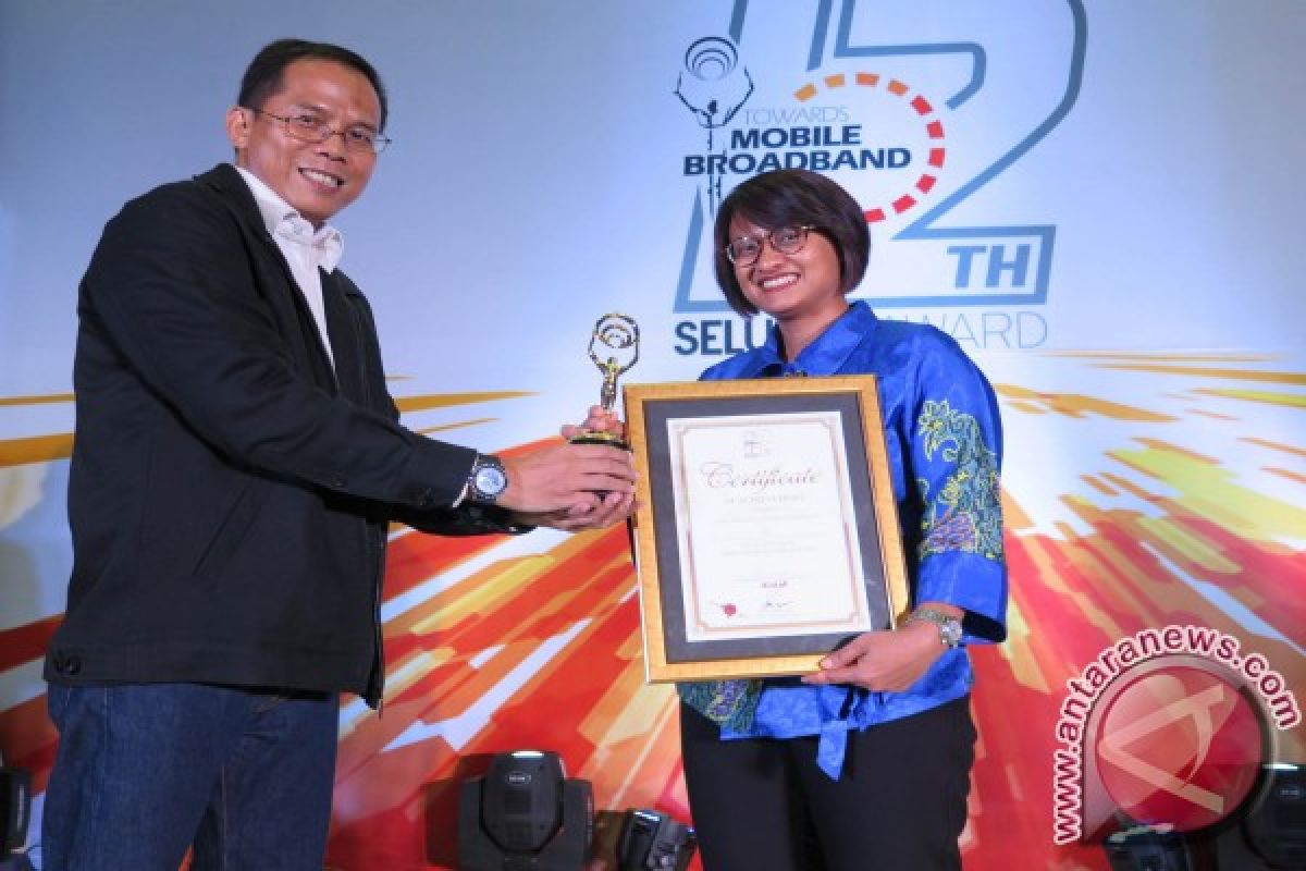 XL Raih Dua Penghargaan Selular Award 2015