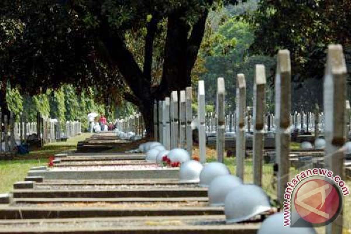 Dinsos Sulbar Perluas Taman Makam Pahlawan 