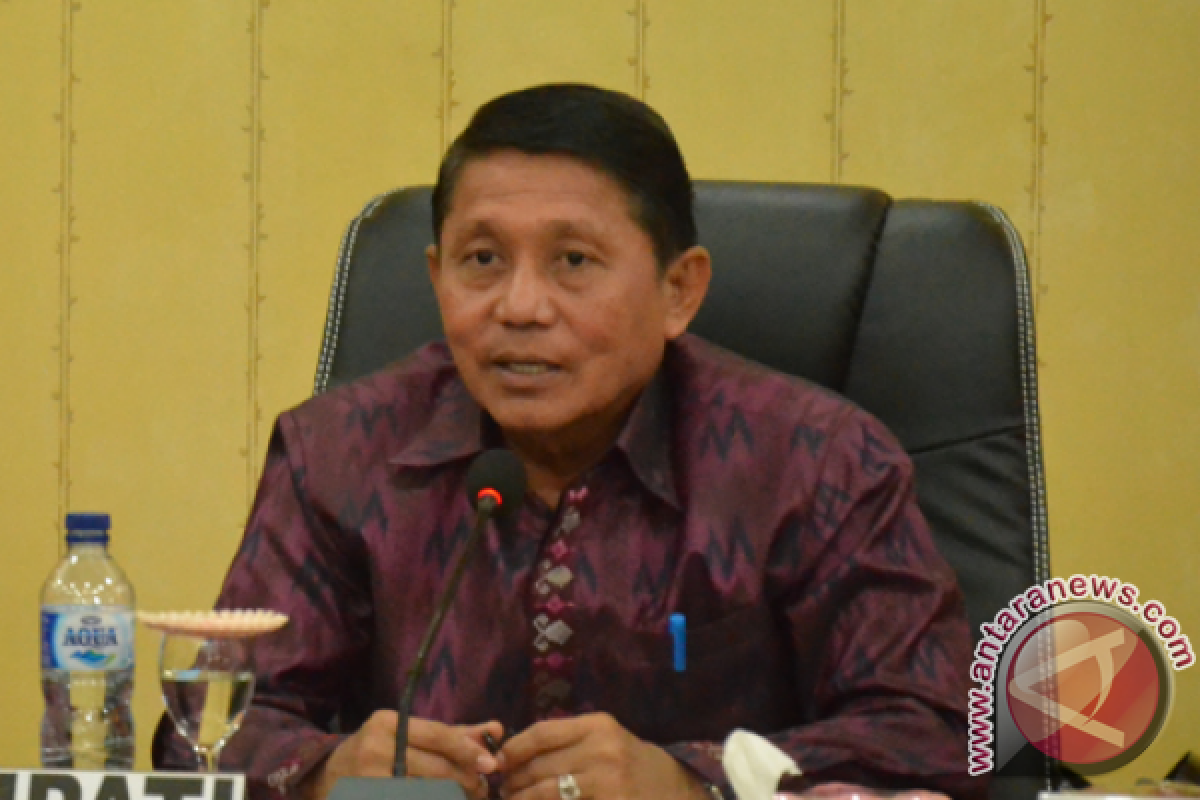 Bupati Gorontalo Minta DPR-RI Perjuangkan Nasib Honorer 