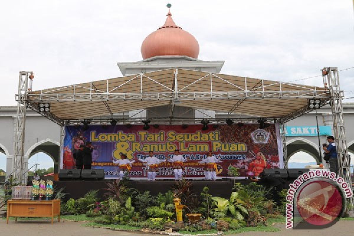 Pelajar Meriahkan Festival Seudati dan Ranup Lampuan