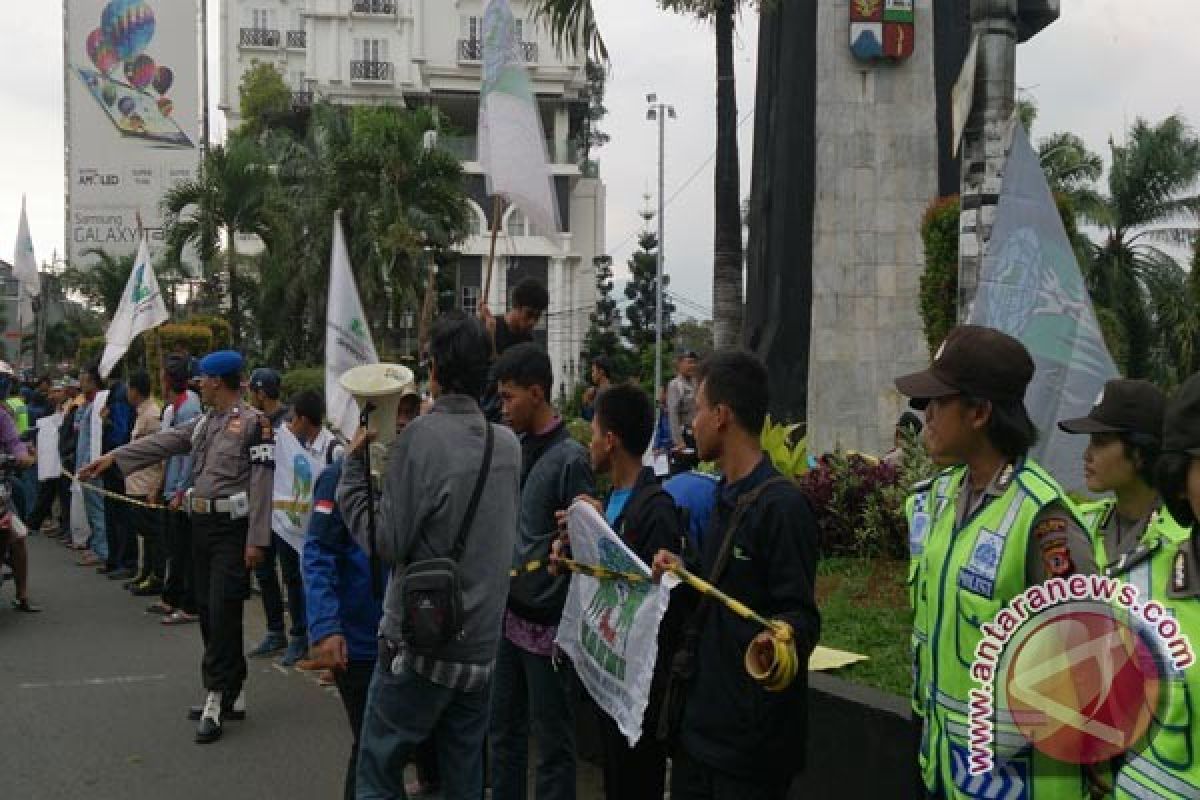 KAMMI Bogor Desak Pemerintah Tuntasakan Permasalahan Pendidikan