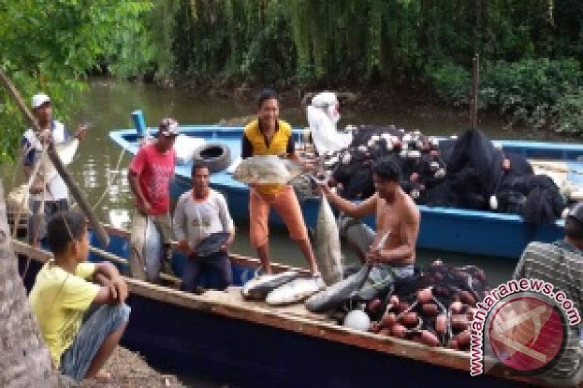 Nelayan Minta Pemerintah Tingkatkan Bantuan Kapal 