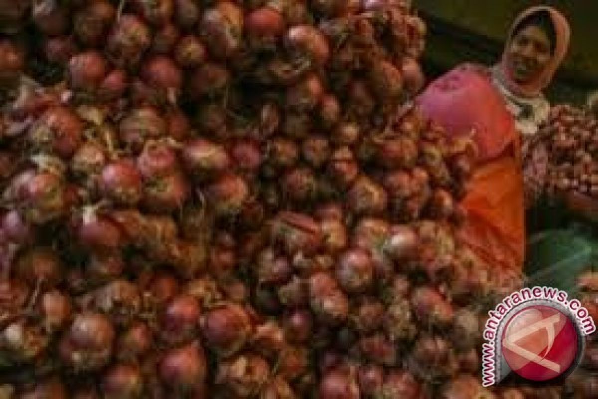 Premium dan  bawang merah dorong inflasi Jambi 