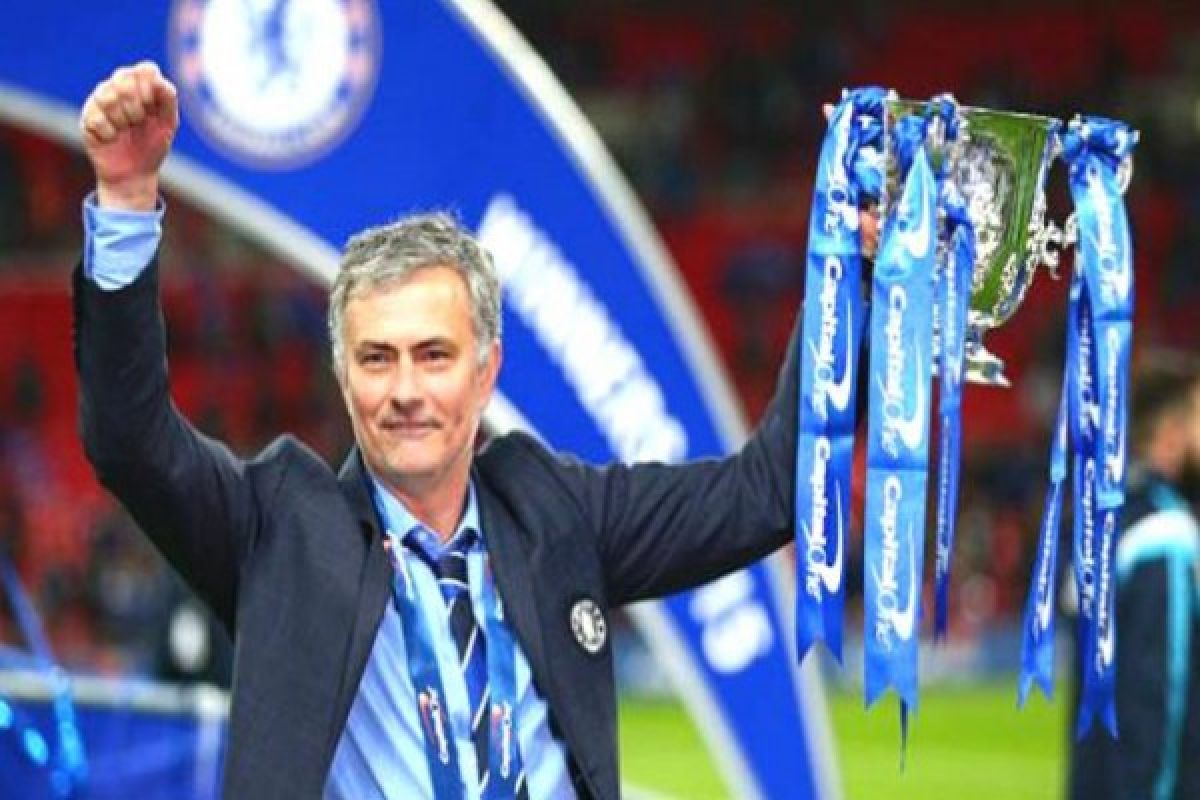 Chelsea Juarai Liga Utama Inggris