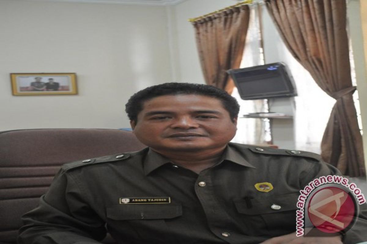 Ketua DPRD Melawi Harapkan SKPD Segera Kegiatan Fisik 