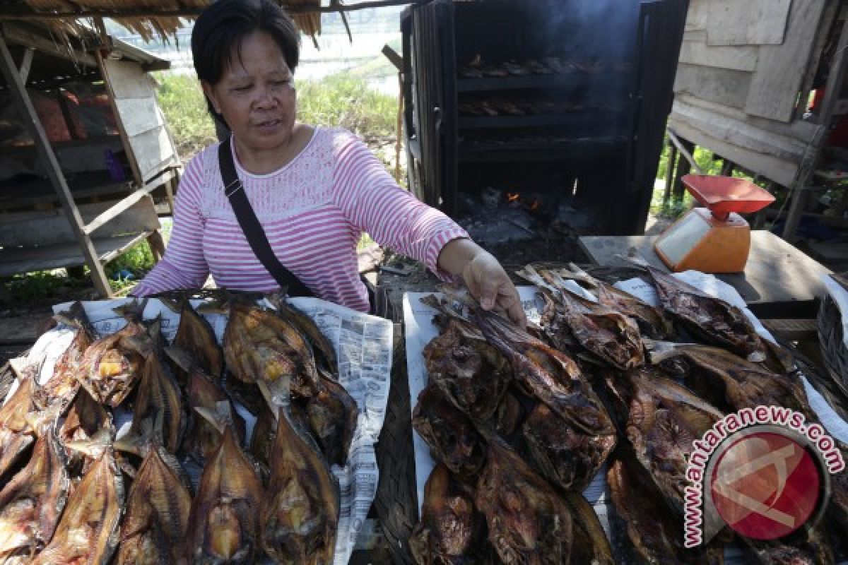 Pedagang Ikan Salai