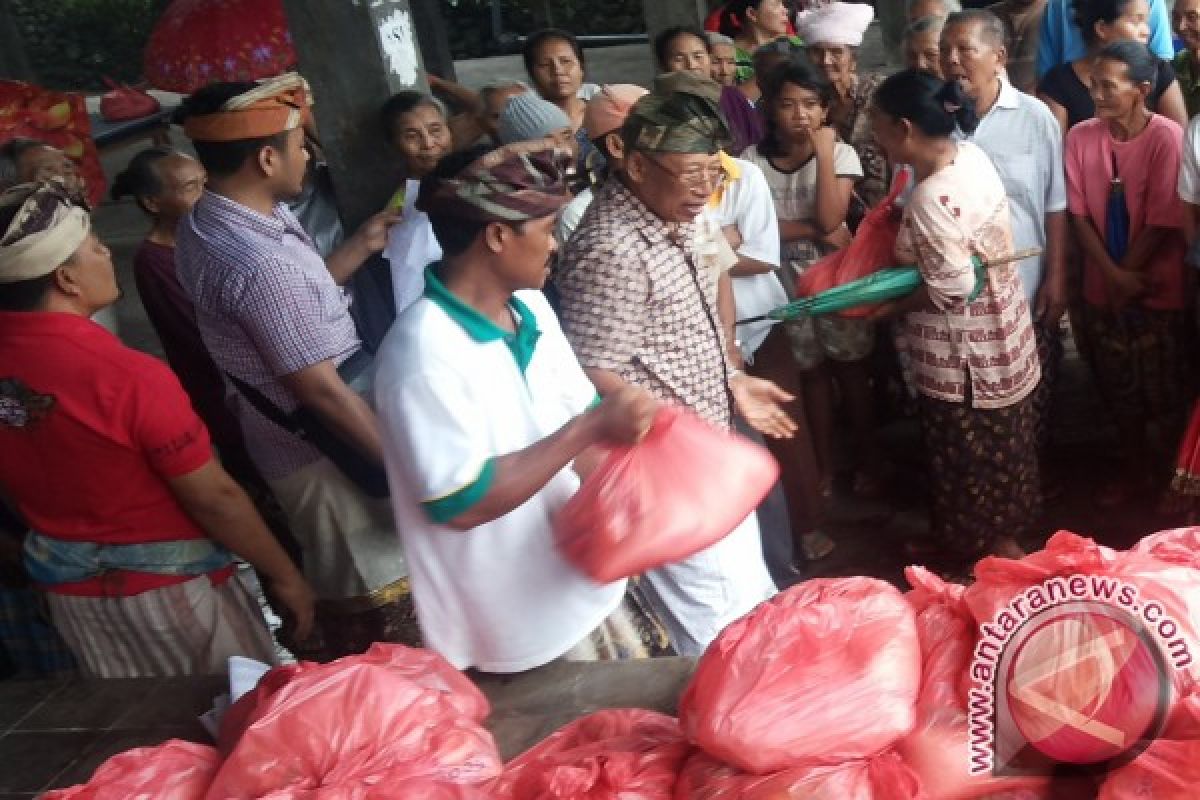 KORDEM Sayangkan Camat Kubu Halangi Penyerahan Sembako