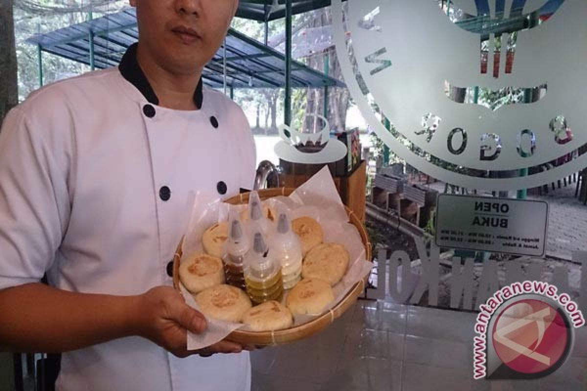 Ada Roti Sehat Di Taman Koleksi IPB