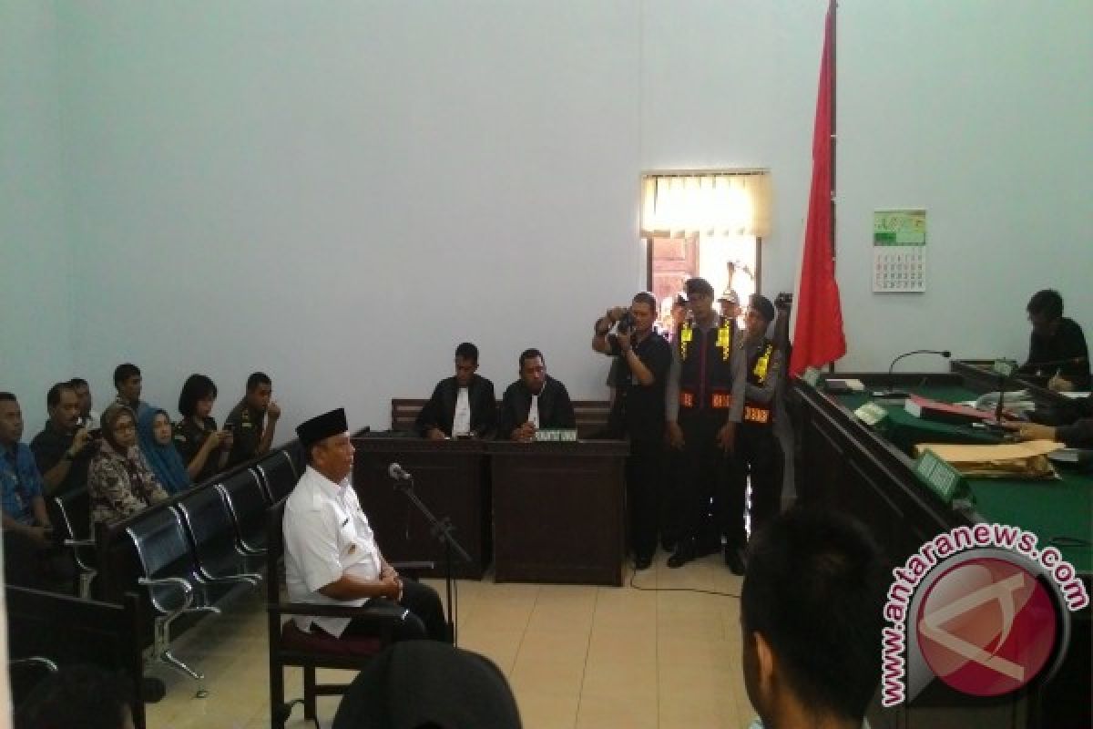 Gubernur Gorontalo Hadiri Sidang Pencemaran Nama Baik