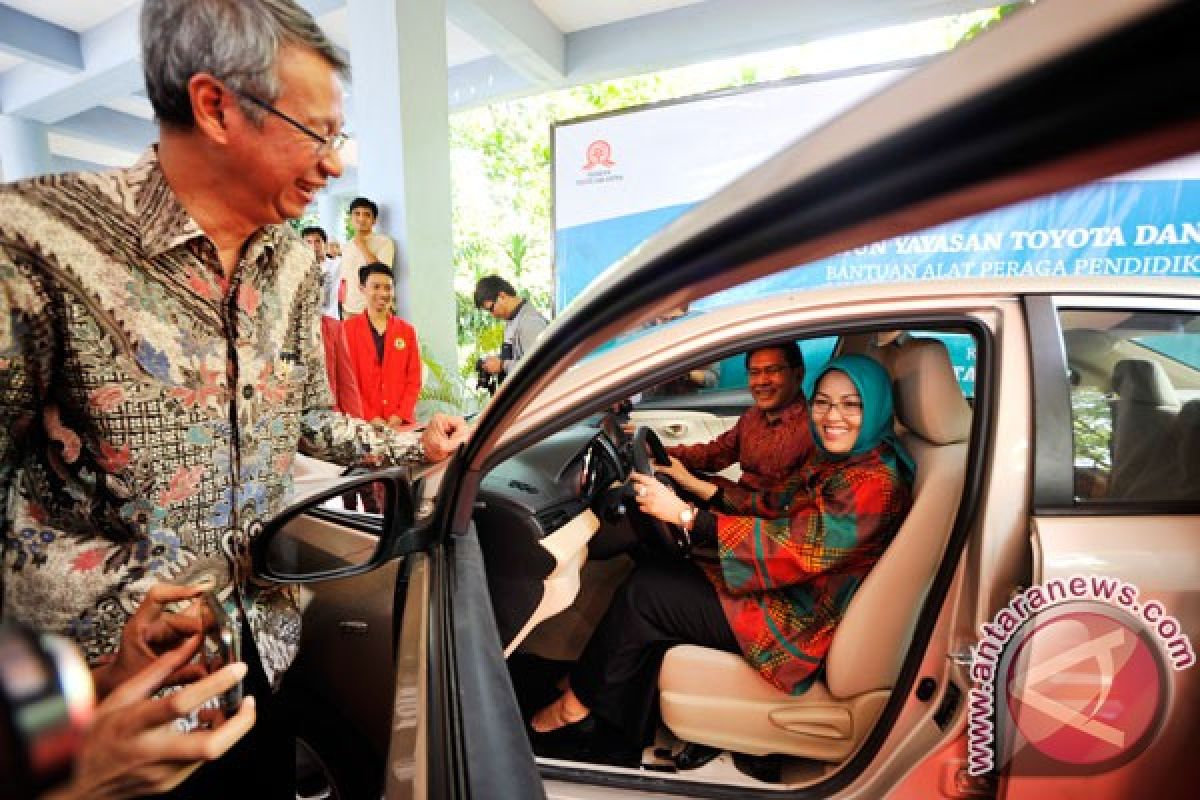 Penjualan mobil diprediksi hanya 1,1 juta tahun ini