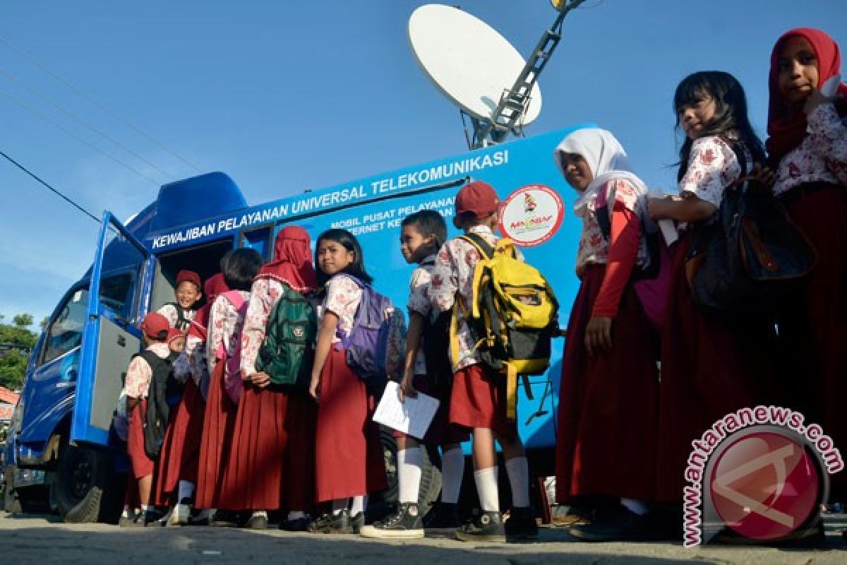 Lebih dari setengah orang Indonesia sudah melek internet