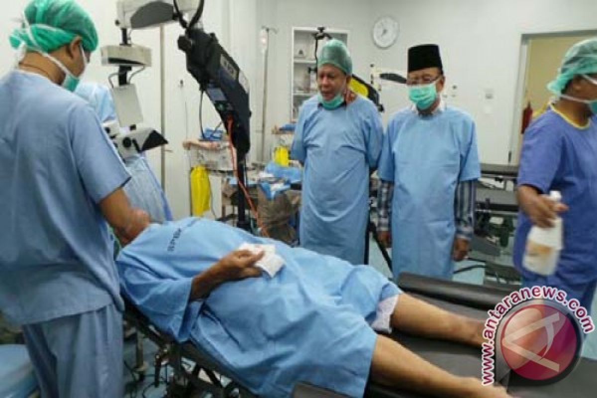 BCA Gelar Operasi Katarak Gratis