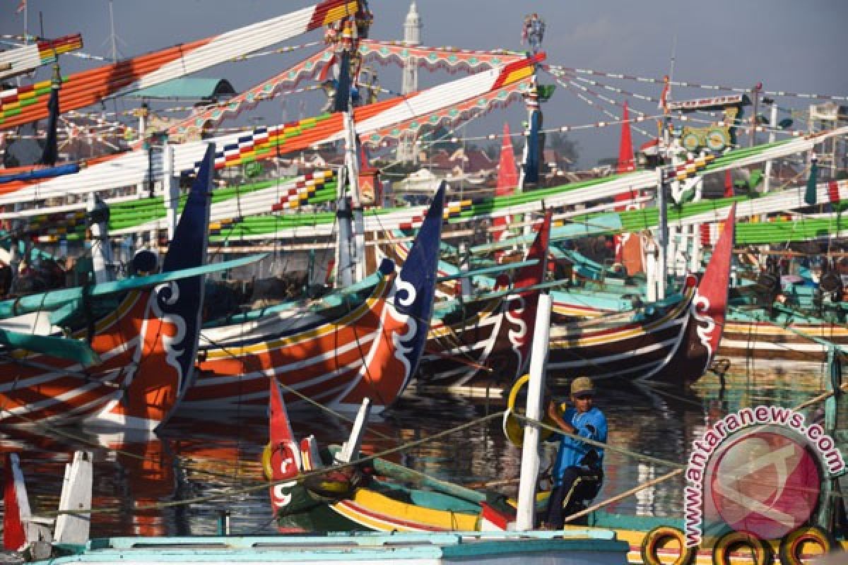 Pemkab Pandeglang minta pemilik kapal urus perizinan