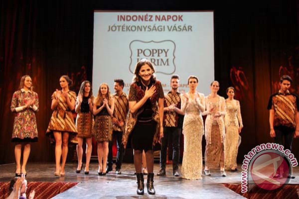 Batik Poppy Karim dikagumi penikmat fashion di Hungaria