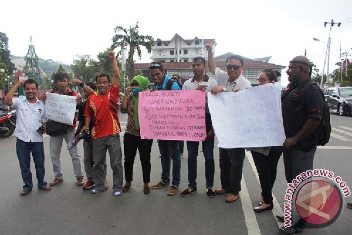 Pemukulan wartawan, Aji: permintaan maaf Bupati Biak tidak cukup