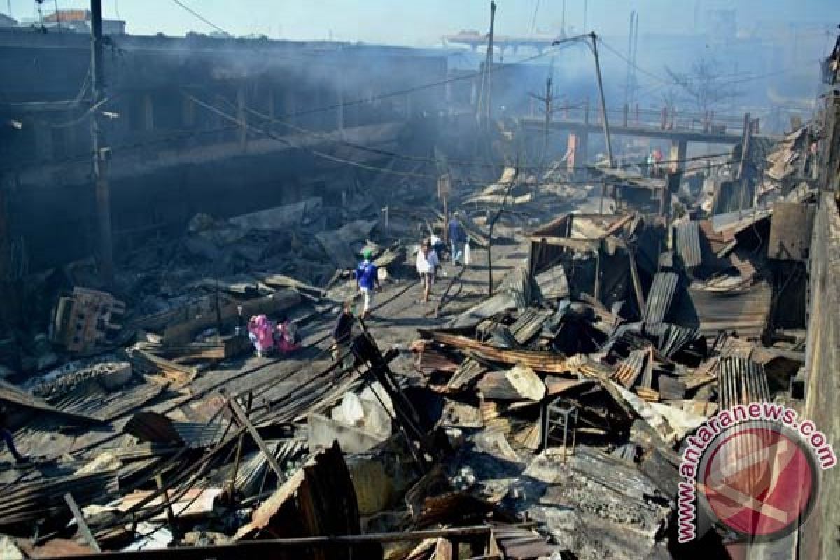 Gubernur Jateng harap revitalisasi Pasar Johar perhatikan arsitektur asli