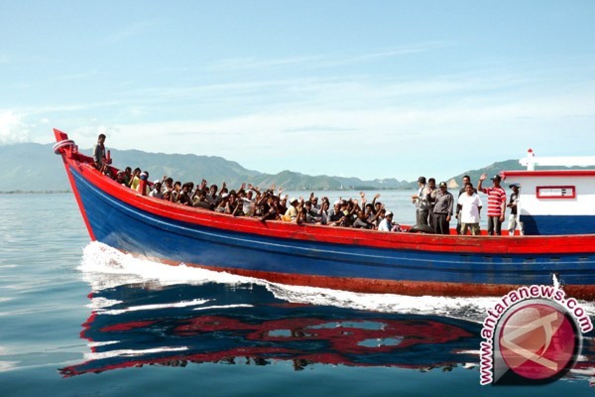 Seribu manusia perahu diselamatkan namun satu ditemukan tewas di Laut Tengah