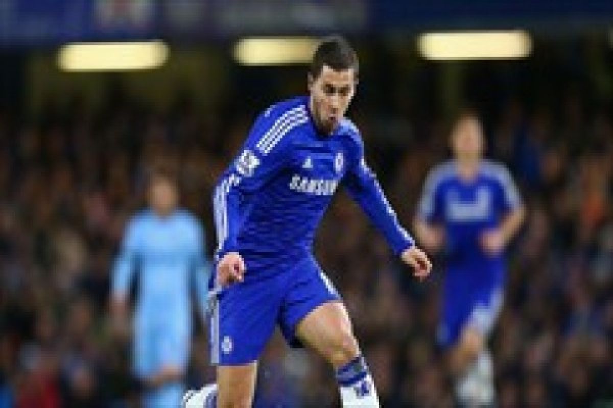 Eden Hazard Pemain Terbaik Penulis Bola Inggris