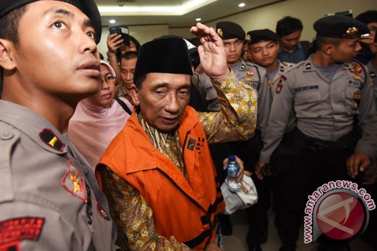 Fuad Amin dipindahkan ke Rutan Salemba