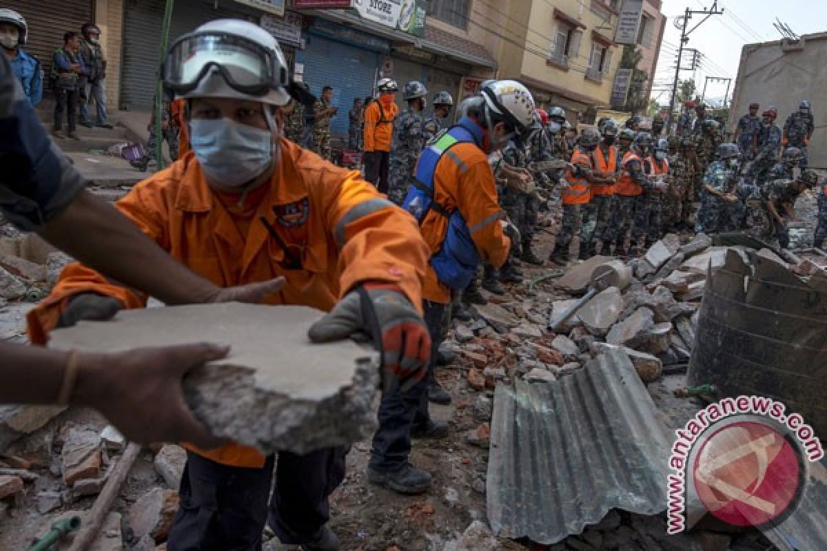 Empat tewas akibat gempa susulan guncang Nepal