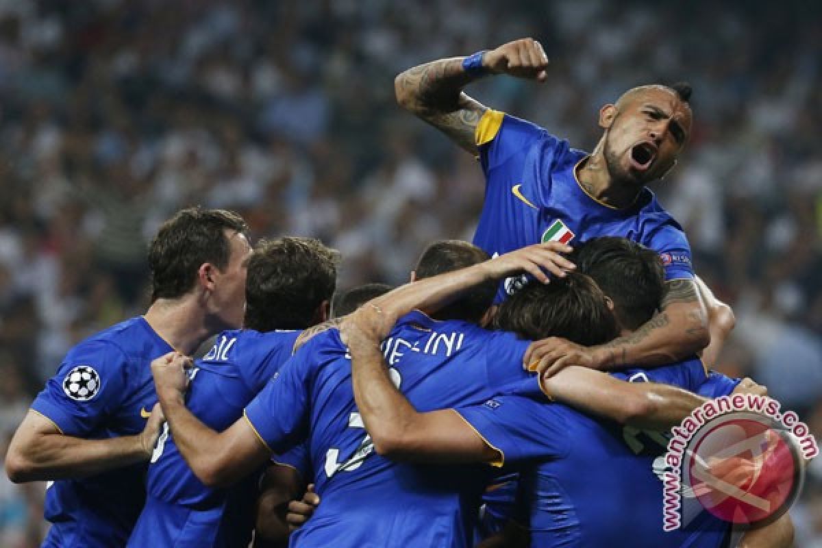 Di Shanghai Juventus angkat Piala Super Italia