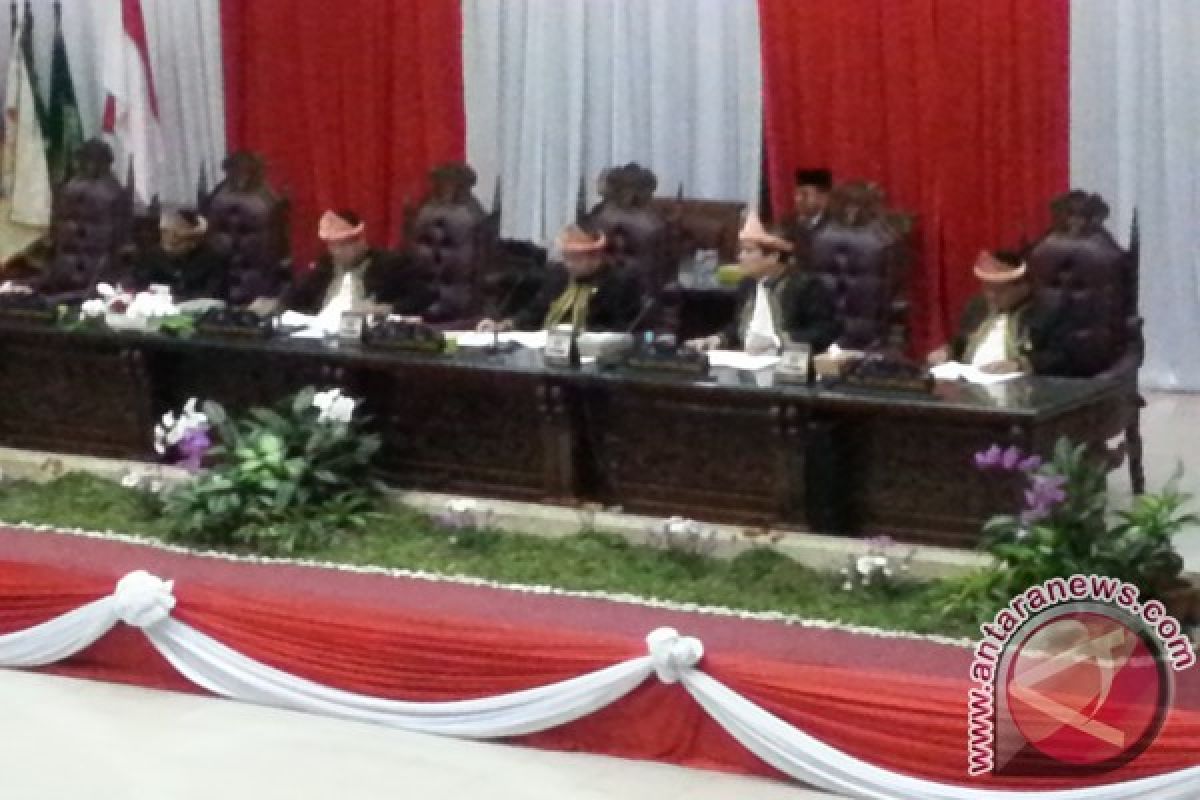 Legislator: pembahasan APBD Perubahan Sumsel 2015 mundur