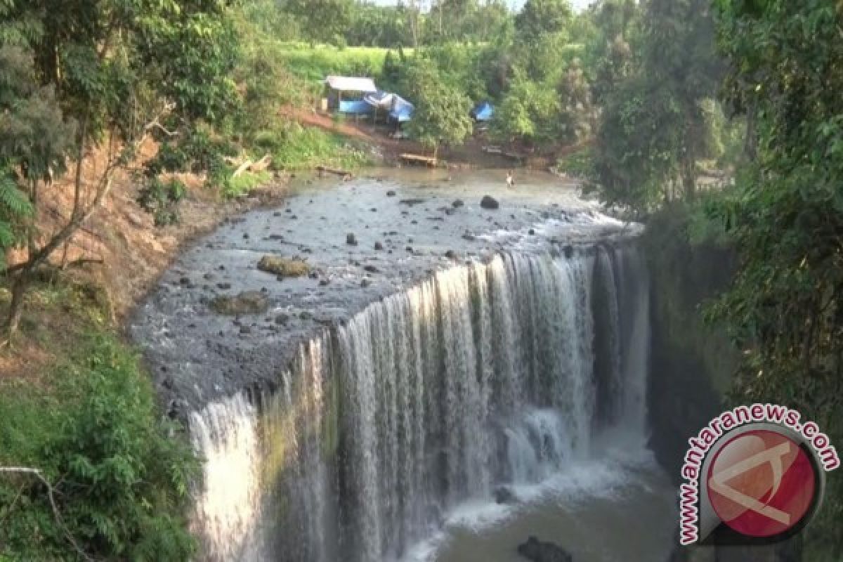 Air terjun Temam ada di Kota Lubuklinggau