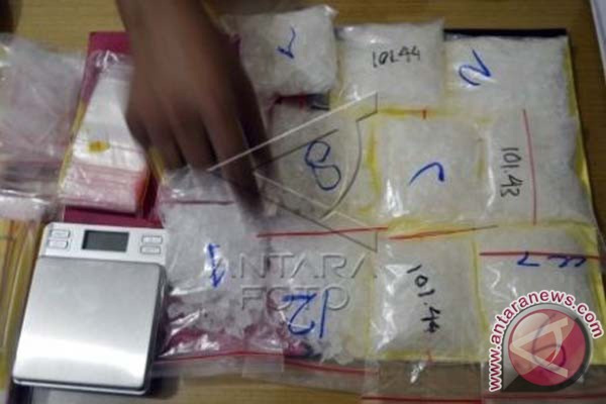 Petugas Bandara Hasanuddin kembali temukan narkoba