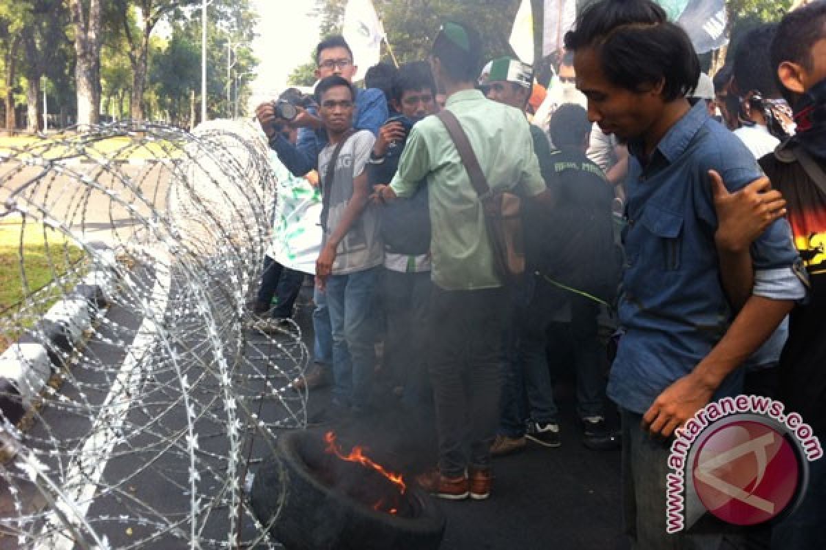 Relawan jadi Komisaris harus memihak rakyat