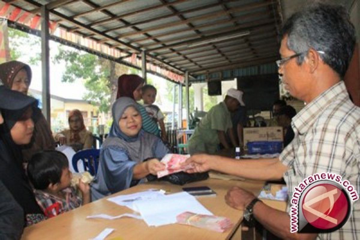 Bantuan Pangan Jangan Untuk Pulsa Atau Rokok