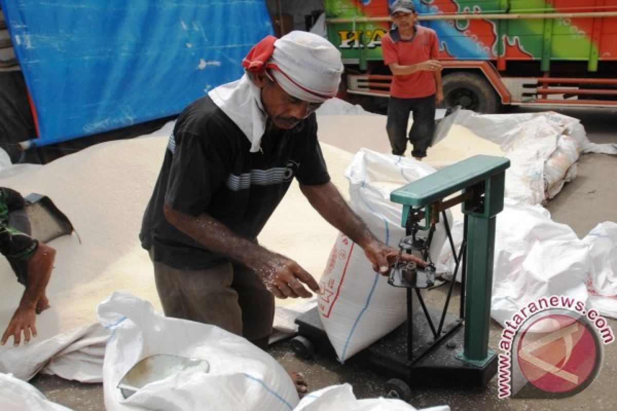 Bareskrim gerebek gudang mafia beras di Cipinang