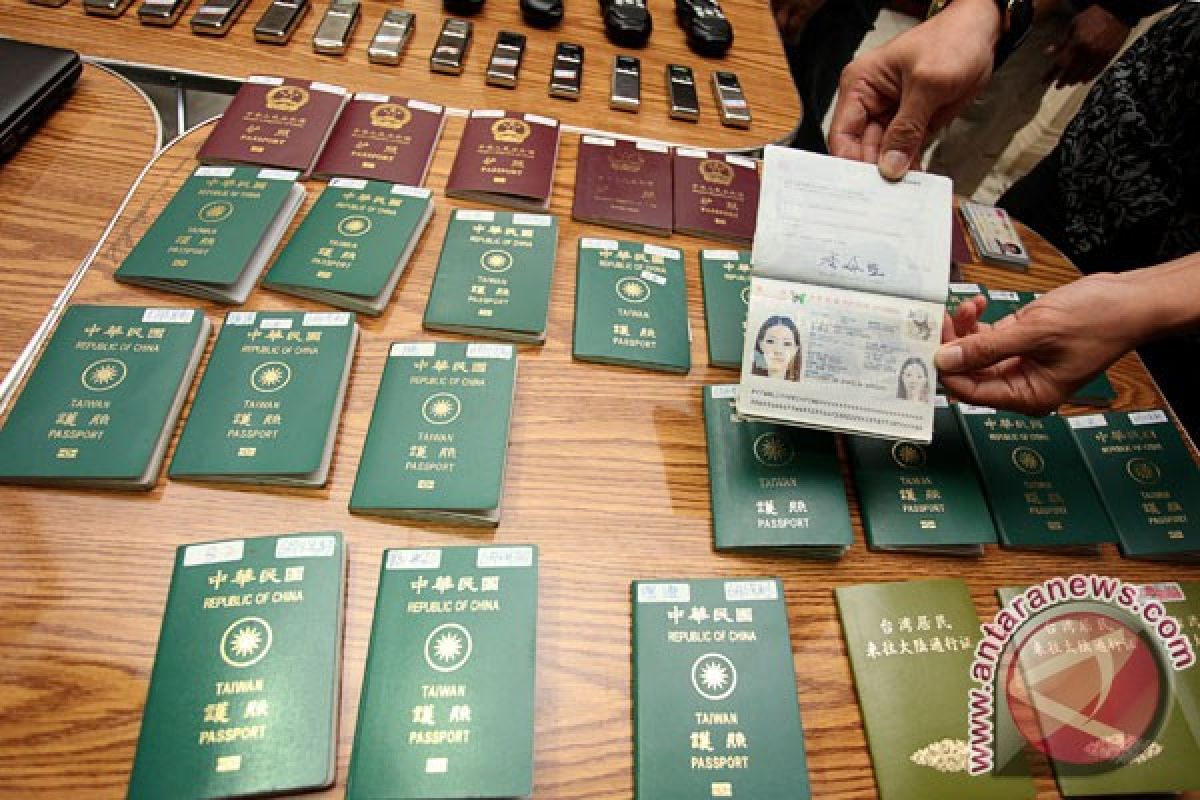 Tiongkok akan hapus persyaratan visa warga Taiwan