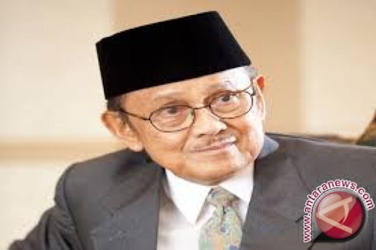 Ainun-Habibie jadi model keluarga Indonesia