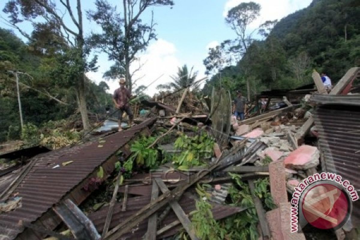 BPBD Sumbar Antisipasi  Banjir Bandang