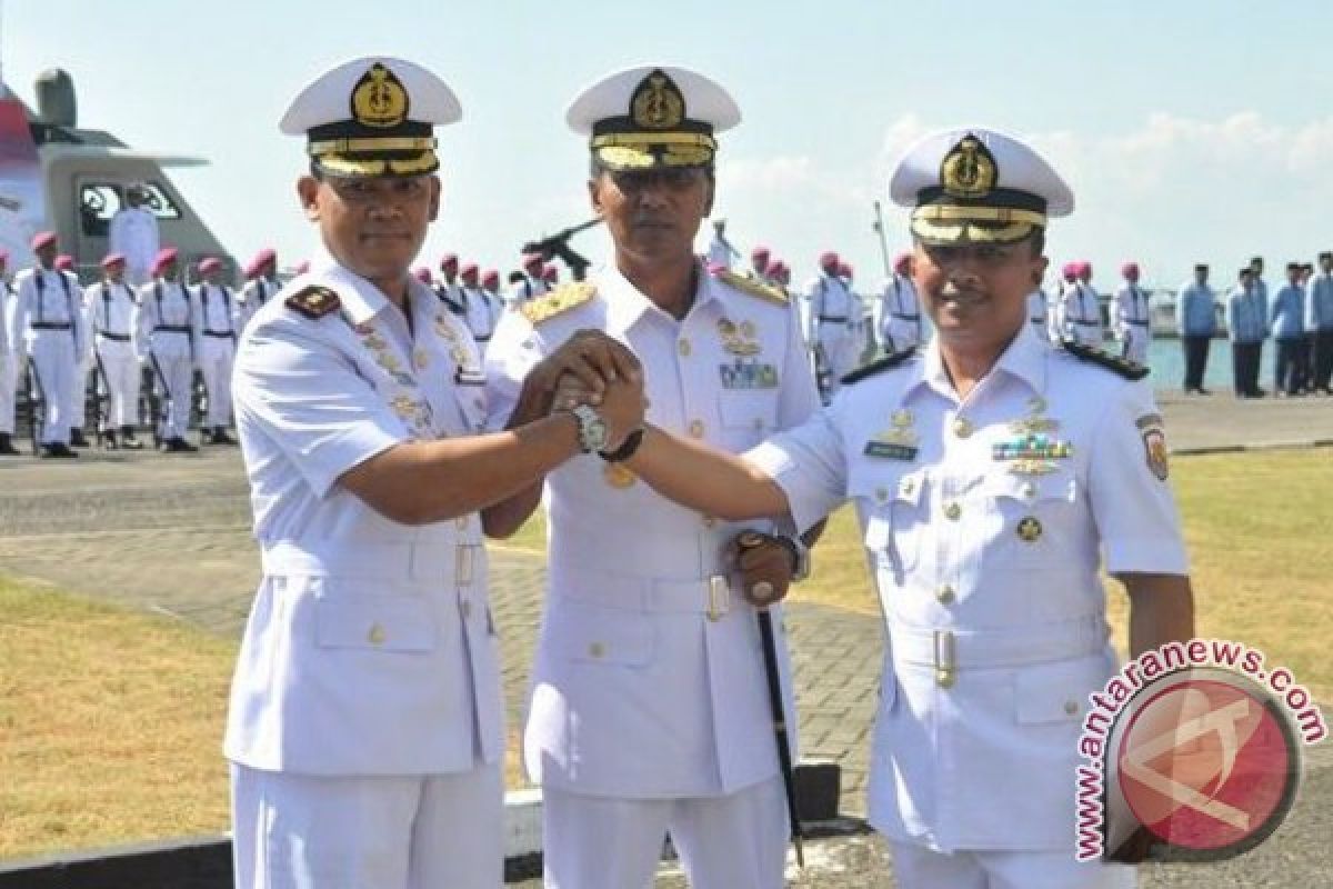 Komandan Lantamal VI Pimpin Sertijab Danlanal Balikpapan