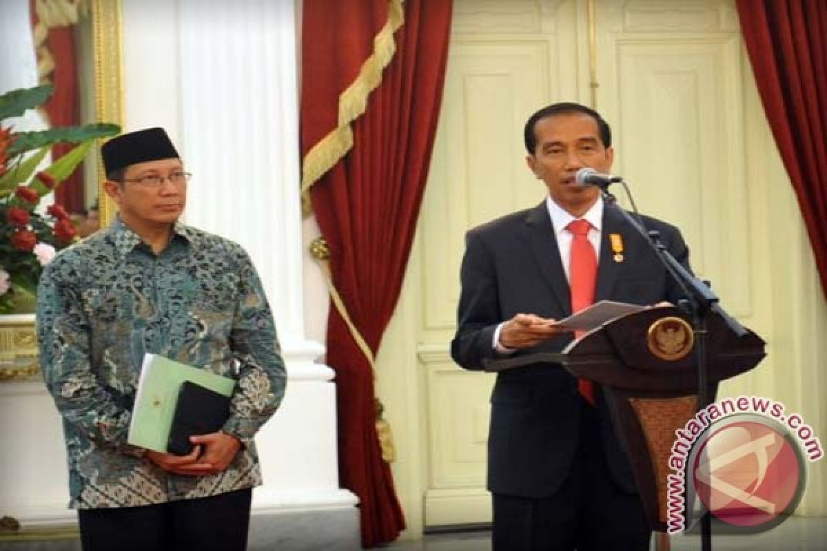 Presiden umumkan penurunan biaya haji 2015