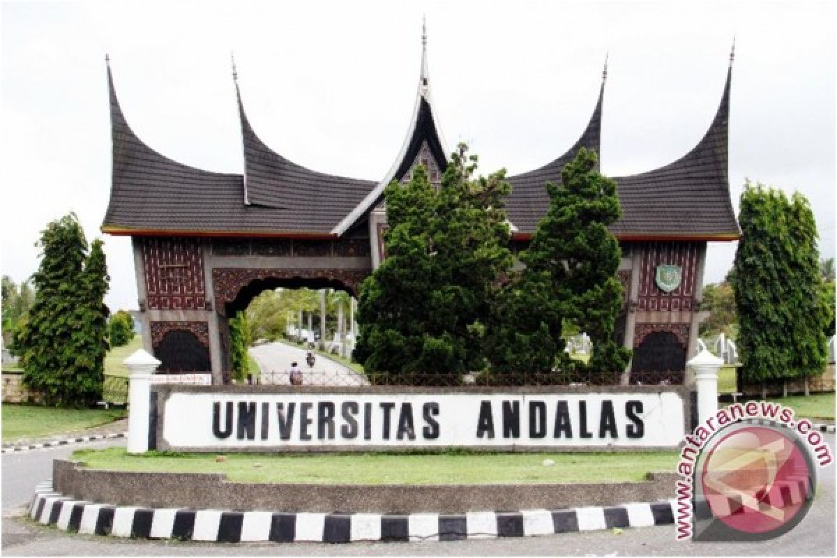 Unand Lepas 1.548 Wisudawan